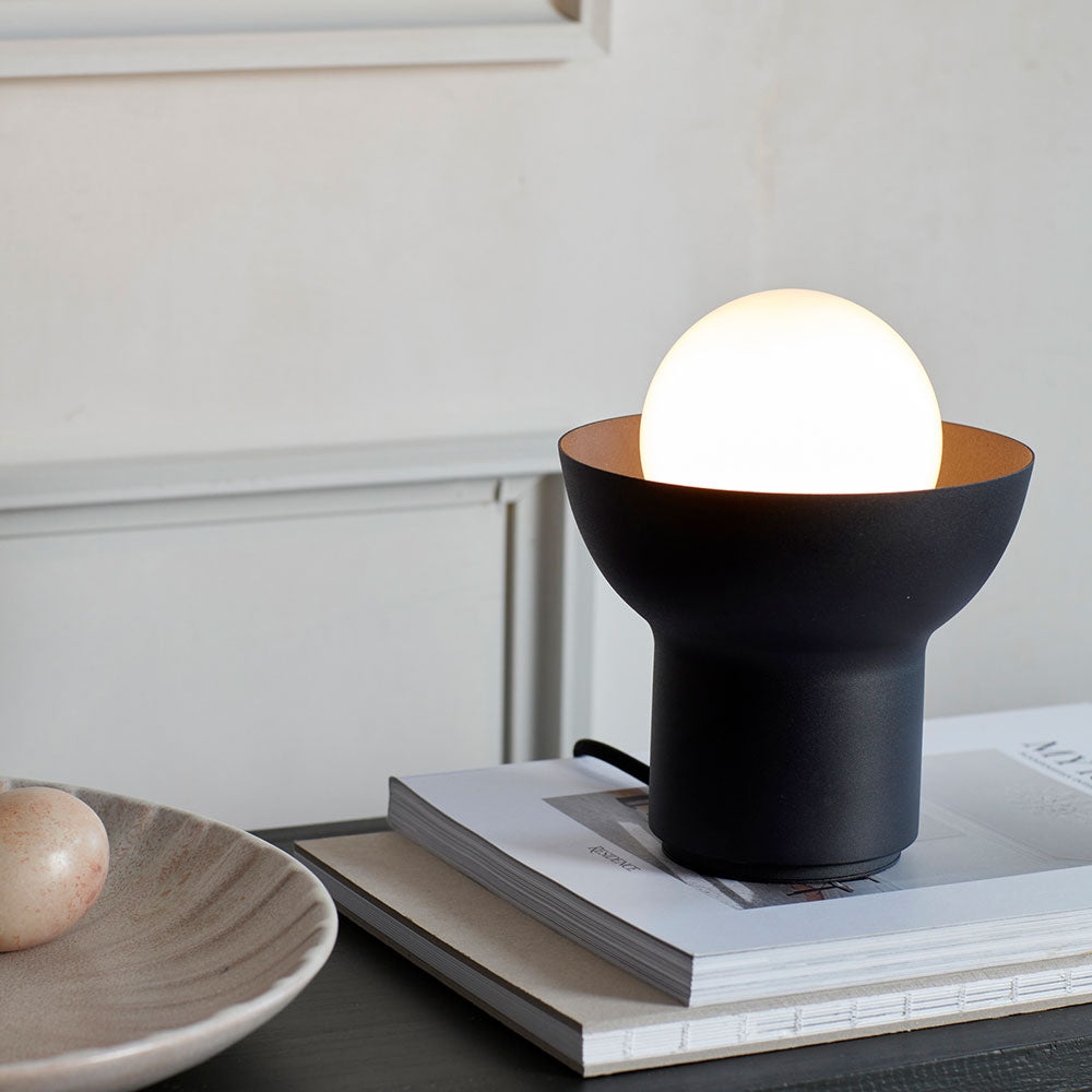 BORDSLAMPA UP