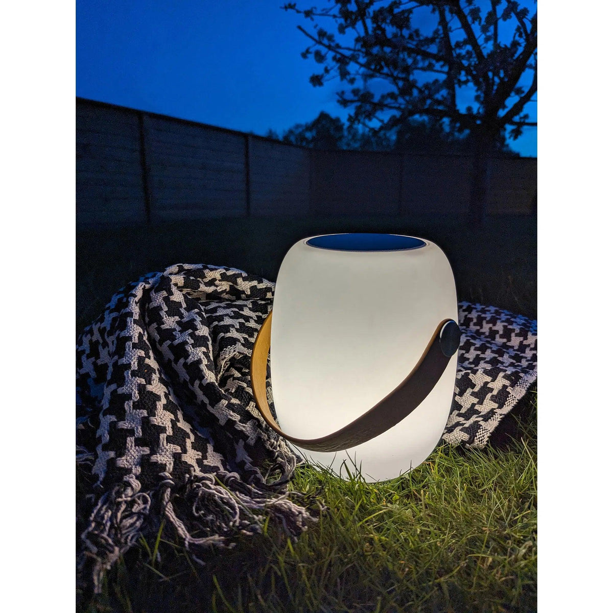 LED Lampa/Högtalare med Bluetooth, Uppladdningsbar
